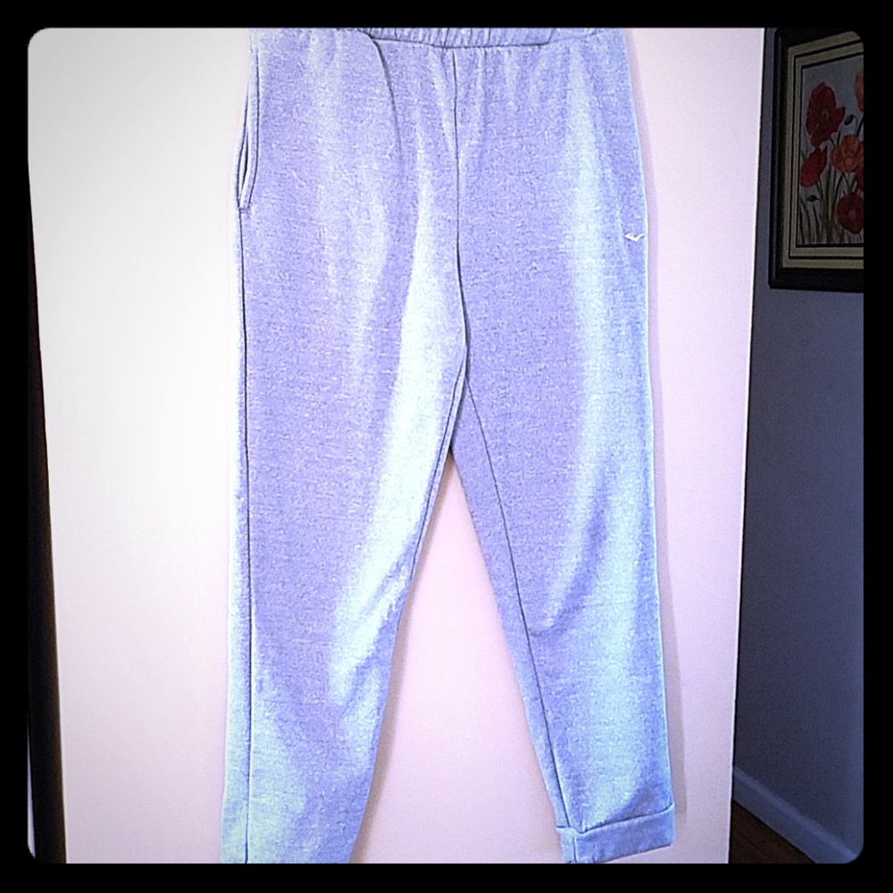 Boys like new Everlast sweatpants size large 14 16